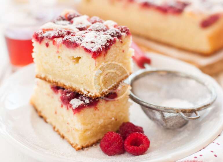 Raspberry Yogurt Cake